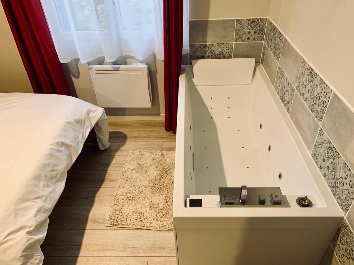 Gignac - Superbe Cocon Independant Avec Balneo Et Jardin Apartment Ngoại thất bức ảnh